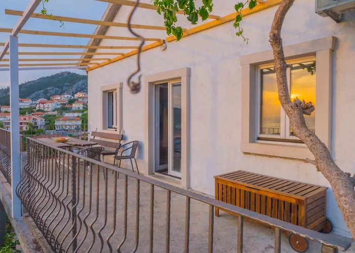 Kapa Hostel Hvar Town