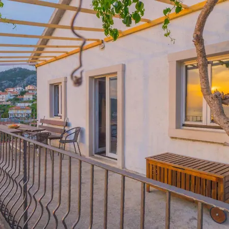 Kapa Hostel Hvar Town